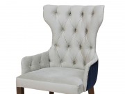 Cadeira com Tachas e Capitone 7799 Salvatore de Madeira Maciça