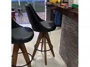 Banqueta Giratoria 3927 Safira de Madeira Macica