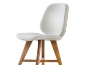 Cadeira 7780 Lucy de Madeira Maciça